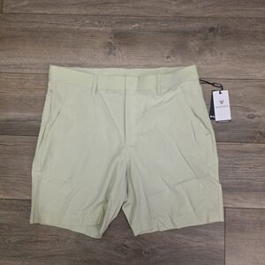 Golf Shorts NWT Size 32"× 7" Inseam Proflex Performance Shorts